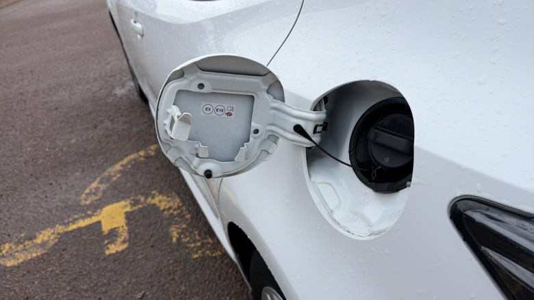 Toyota Corolla 1.8 VVT-i Hybrid Icon Tech 5dr CVT Hybrid Hatchback